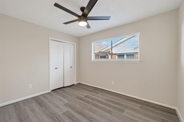6038 Greenmont Drive, Houston, TX 77092