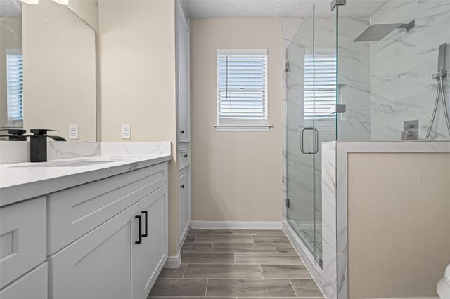 6038 Greenmont Drive, Houston, TX 77092
