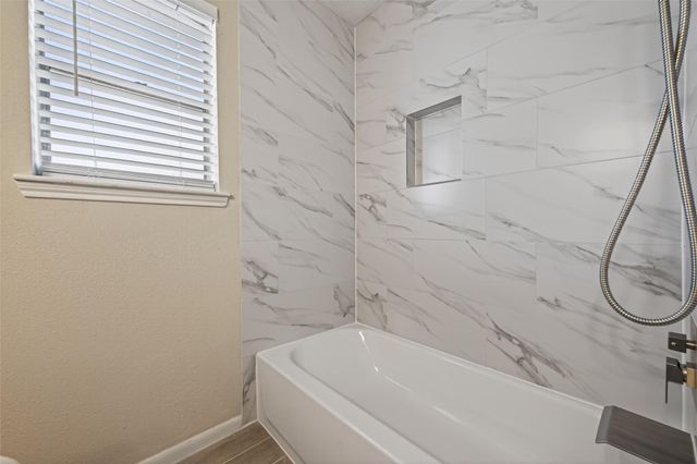 6038 Greenmont Drive, Houston, TX 77092