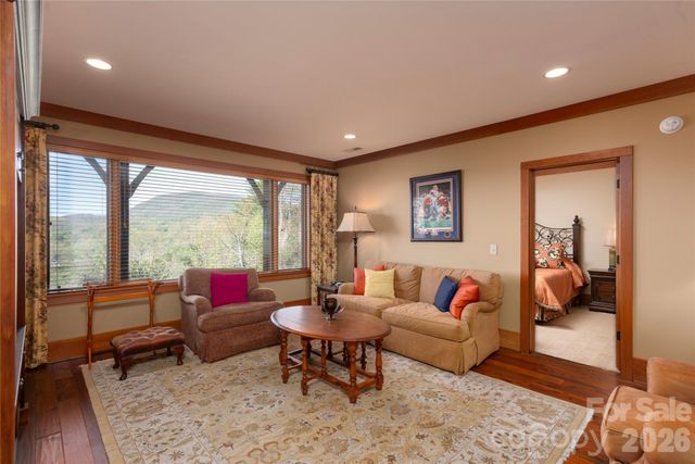 601 Hawk Mountain Road, Lake Toxaway, NC 28747