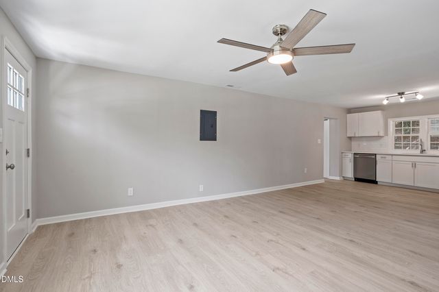 604 E Townsend Street, Dunn, NC 28334