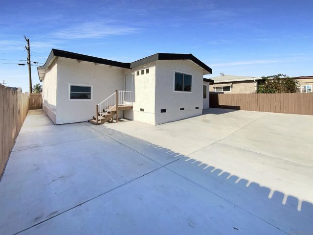 5819 Roanoke St, San Diego, CA 92139