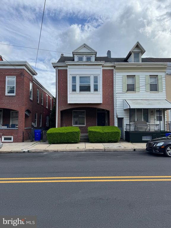 132 BERN ST, Reading, PA 19601