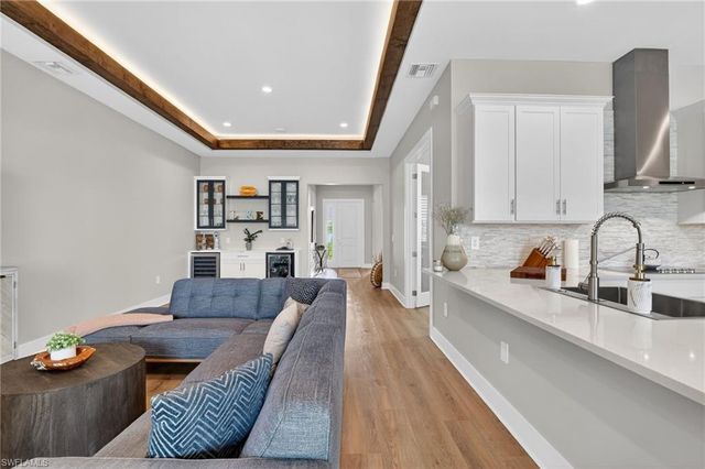 3778 Sapphire Cove CIR, Naples, FL 34114