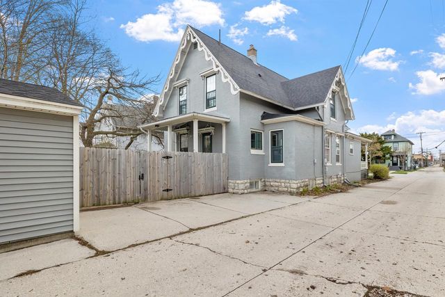 1215 N 7th STREET, Sheboygan, WI 53081
