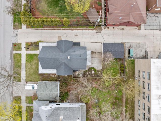 1215 N 7th STREET, Sheboygan, WI 53081