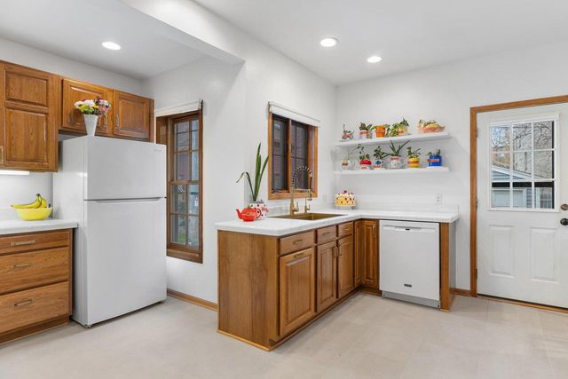 1215 N 7th STREET, Sheboygan, WI 53081