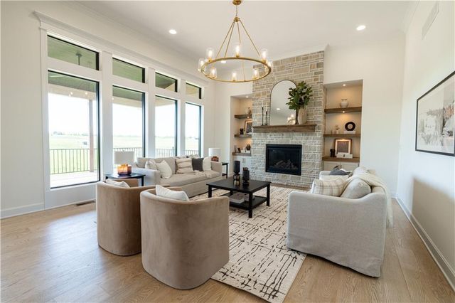 18904 Bella Terra Road, Pleasant Hill, MO 64080