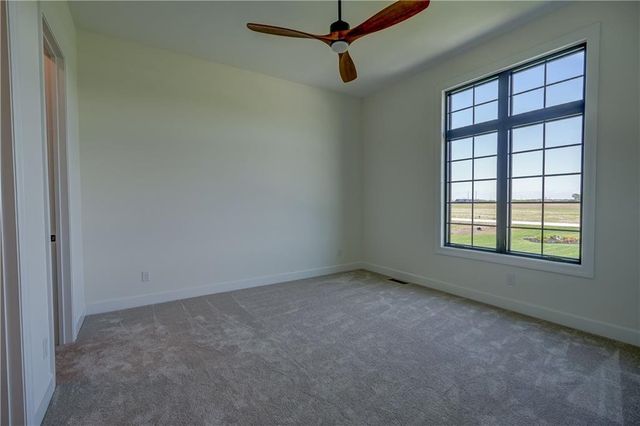 18904 Bella Terra Road, Pleasant Hill, MO 64080