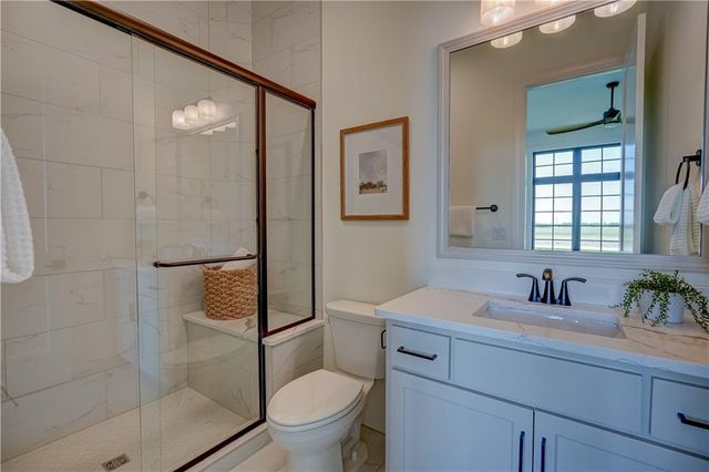 18904 Bella Terra Road, Pleasant Hill, MO 64080