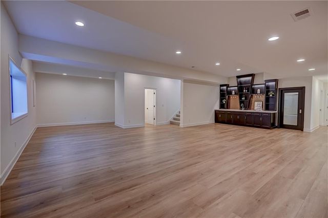 18904 Bella Terra Road, Pleasant Hill, MO 64080
