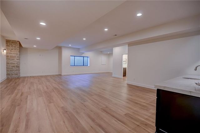 18904 Bella Terra Road, Pleasant Hill, MO 64080