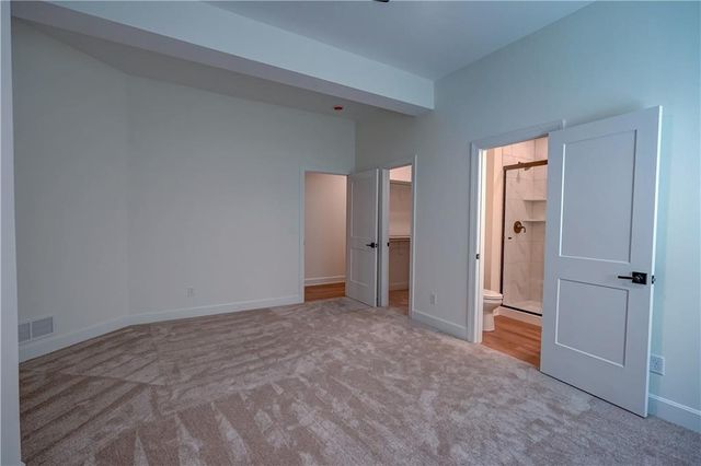 18904 Bella Terra Road, Pleasant Hill, MO 64080