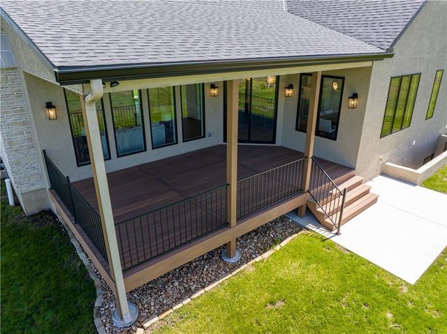 18904 Bella Terra Road, Pleasant Hill, MO 64080