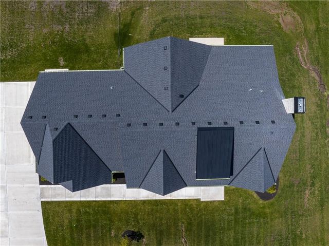 18904 Bella Terra Road, Pleasant Hill, MO 64080