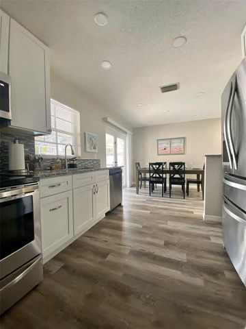 8024 CANDLEWOODE DRIVE, Largo, FL 33773