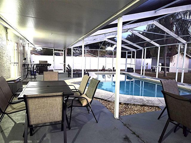 8024 CANDLEWOODE DRIVE, Largo, FL 33773