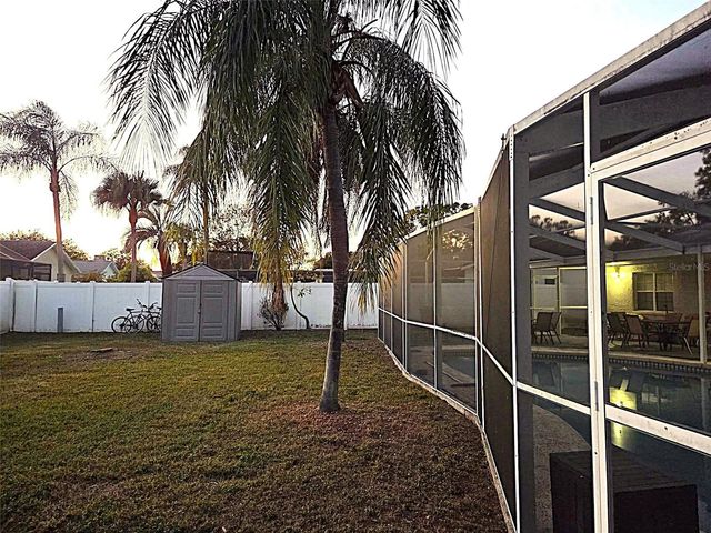 8024 CANDLEWOODE DRIVE, Largo, FL 33773