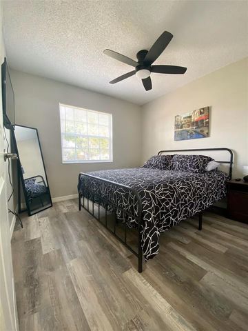 8024 CANDLEWOODE DRIVE, Largo, FL 33773