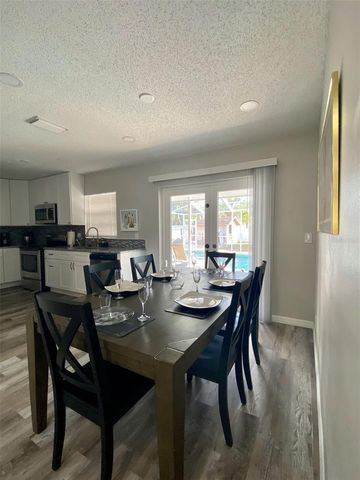 8024 CANDLEWOODE DRIVE, Largo, FL 33773