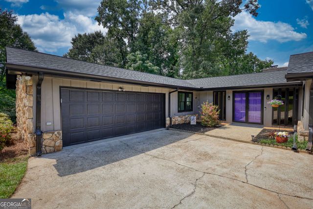 1821 Holmes Drive SW, Conyers, GA 30094