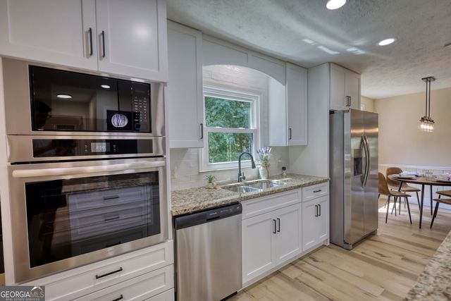 1821 Holmes Drive SW, Conyers, GA 30094