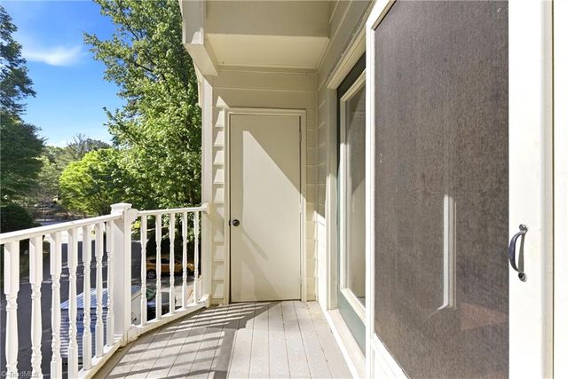 5934 W Friendly Avenue J, Greensboro, NC 27410