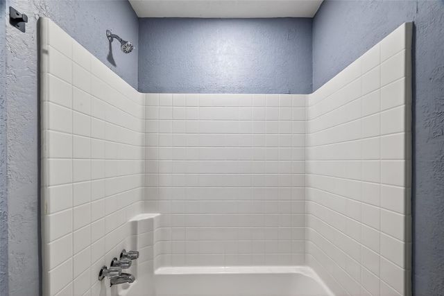 4727 Arvilla Lane, Houston, TX 77021