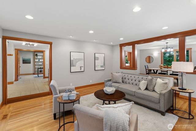 16504 164th Avenue NE, Woodinville, WA 98072