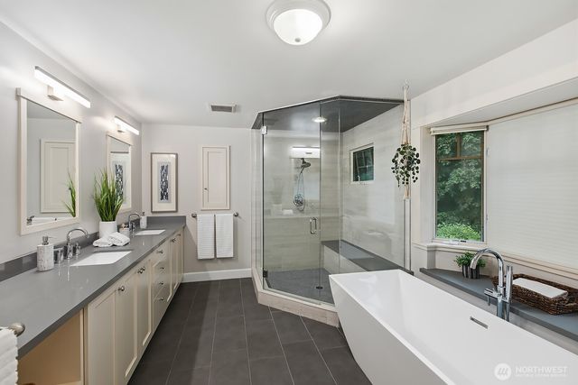 16504 164th Avenue NE, Woodinville, WA 98072