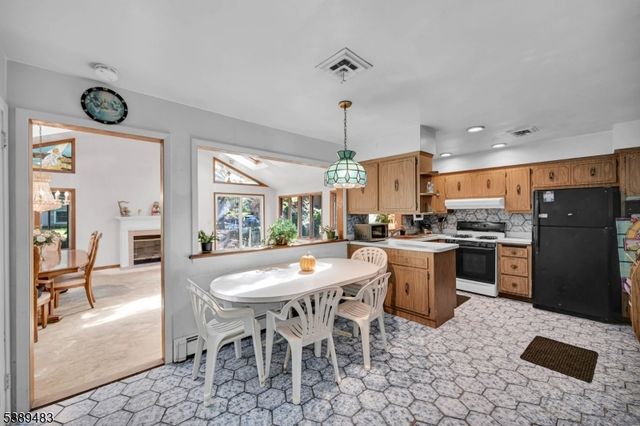 567 Hickory St, Washington Twp., NJ 07676