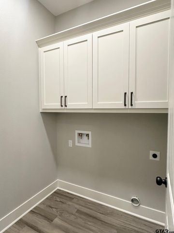 1126 Pollard Dr, Tyler, TX 75701