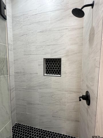 1126 Pollard Dr, Tyler, TX 75701