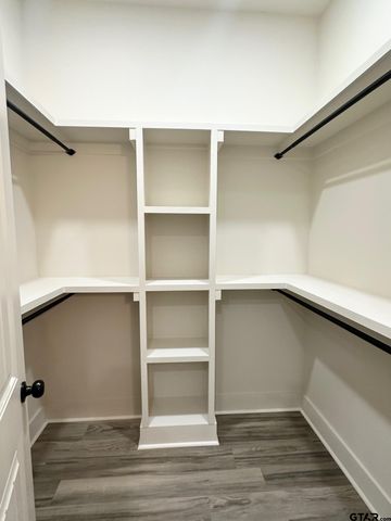 1126 Pollard Dr, Tyler, TX 75701