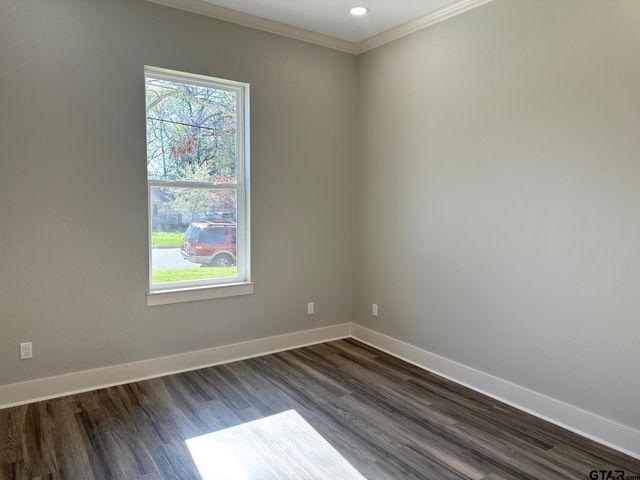 1126 Pollard Dr, Tyler, TX 75701