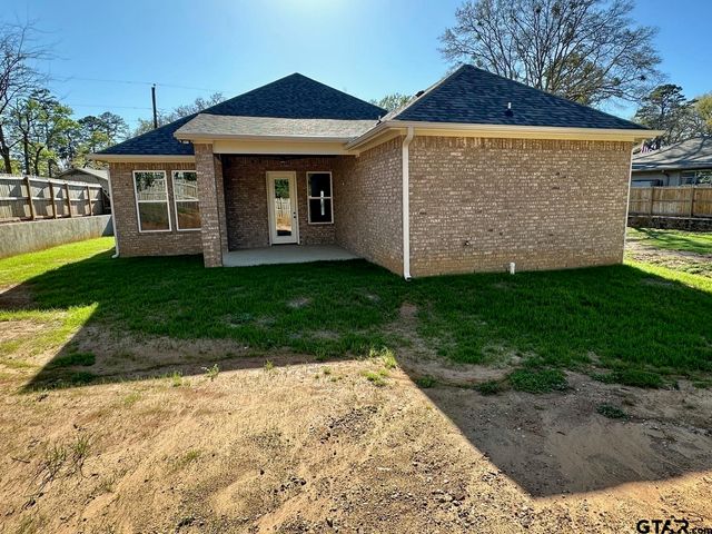 1126 Pollard Dr, Tyler, TX 75701