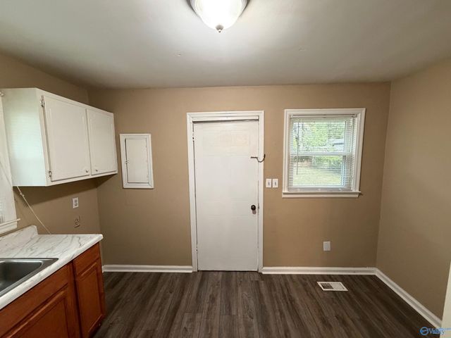 1216 20th Avenue SE, Decatur, AL 35601