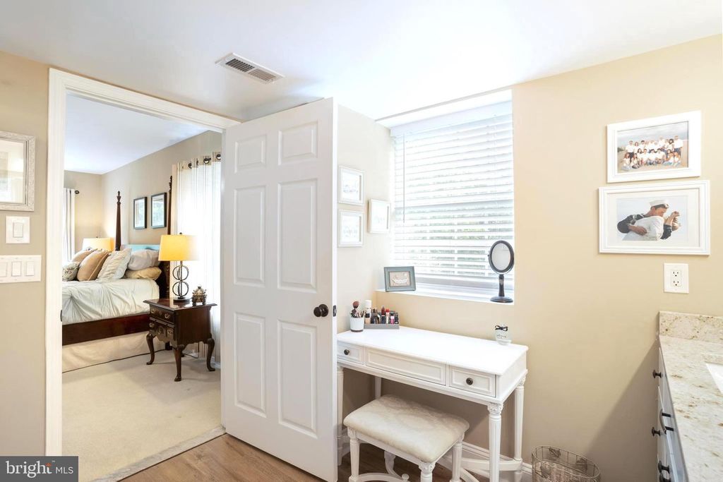 12310 ROSSLARE RIDGE RD. #506, Lutherville Timonium, MD 21093
