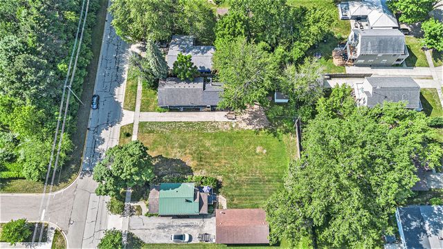 1006 St Joseph Street, South Haven, MI 49090