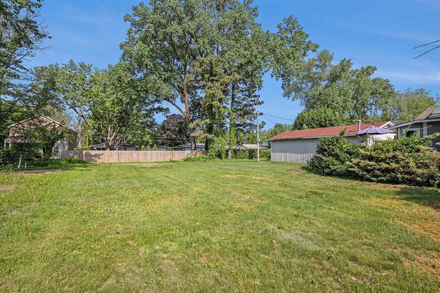 1006 St Joseph Street, South Haven, MI 49090