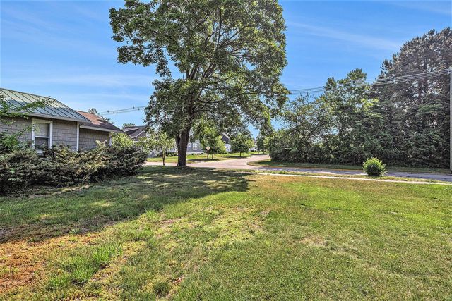 1006 St Joseph Street, South Haven, MI 49090