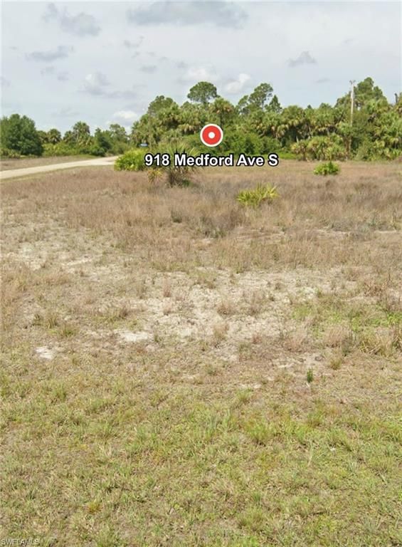 918 medford AVE S, LEHIGH ACRES, FL 33974 — photo 4