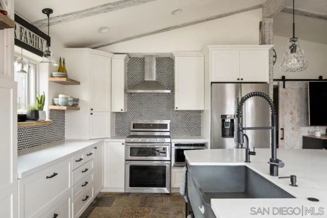 200-2 Neptune, Encinitas, CA 92024
