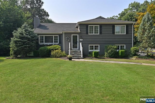 619 Montview Place, River Vale, NJ 07675