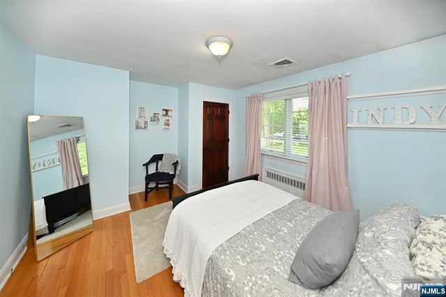619 Montview Place, River Vale, NJ 07675