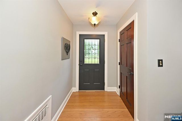 619 Montview Place, River Vale, NJ 07675