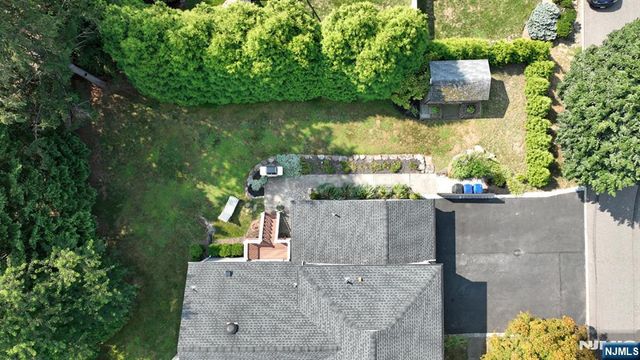 619 Montview Place, River Vale, NJ 07675