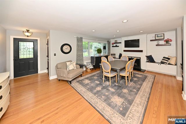 619 Montview Place, River Vale, NJ 07675