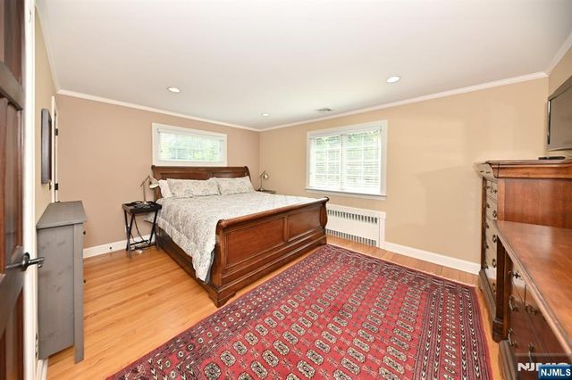 619 Montview Place, River Vale, NJ 07675