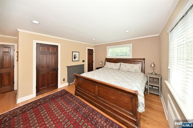 619 Montview Place, River Vale, NJ 07675